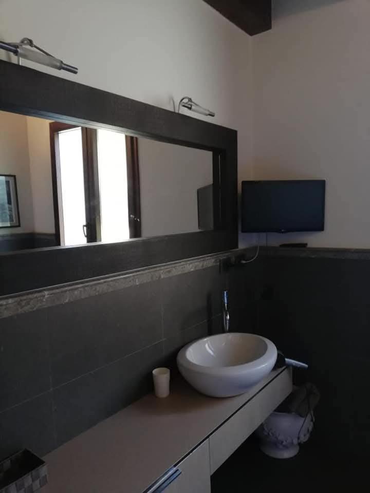 Villa Antonella Rooms Mondello Palermo Exterior photo